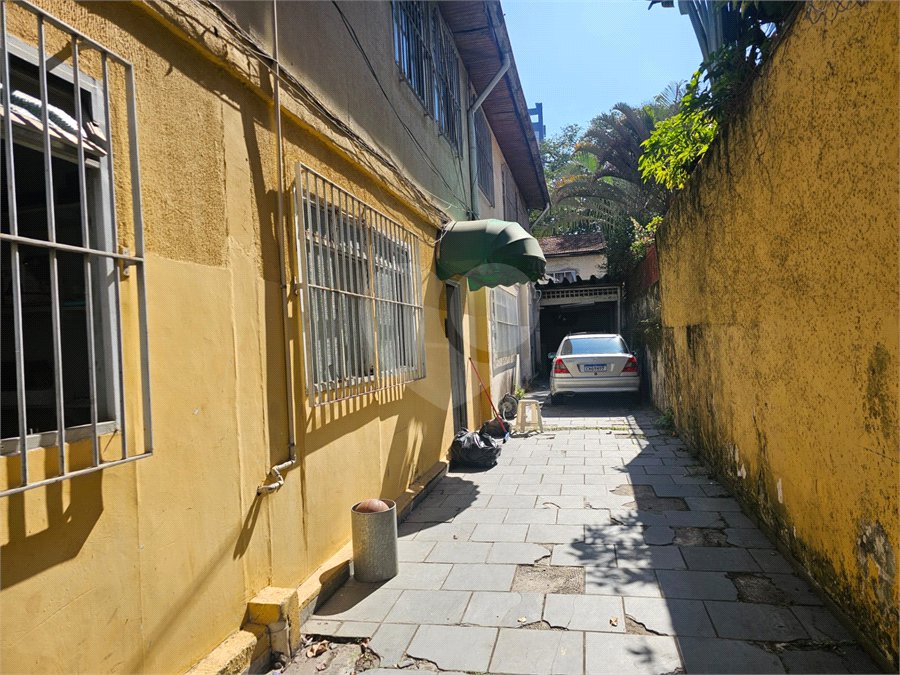 Casa à venda com 8 quartos, sendo 1 suíte, em Vila Mariana, São Paulo, SP
