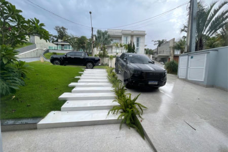Casa à venda com 3 suítes no condomínio Hills, Arujá - SP