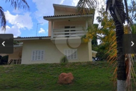 Chácara à venda ou para alugar com 4 quartos, sendo 1 suíte, em Vila Omízollo, Louveira, SP