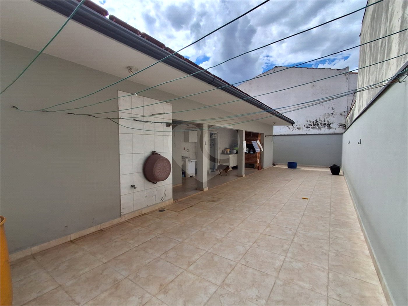 Casa à venda com 4 quartos, sendo 1 suíte, em Wanel Ville, Sorocaba, SP
