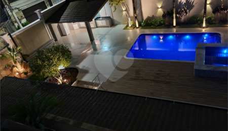 Casa à venda com 5 suítes em Paraisópolis, São Paulo, SP