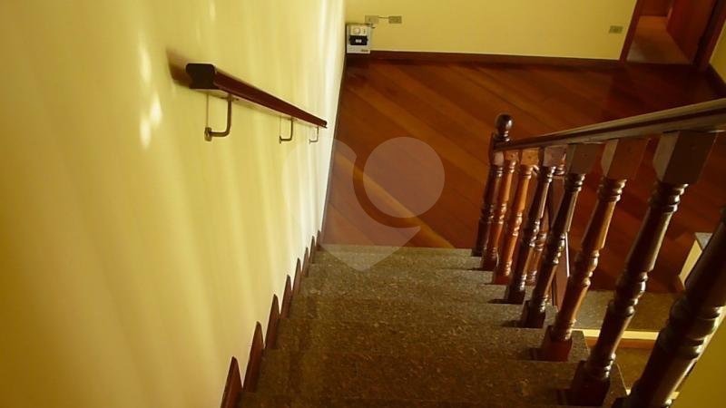 Sobrado à venda com 3 suítes em Vila Mazzei, São Paulo, SP