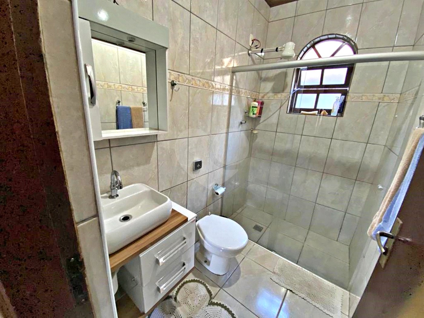 Chácara à venda com 3 quartos, sendo 1 suíte,  em Monterrey, Louveira, SP