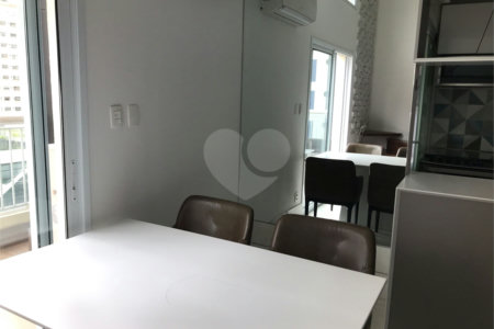 Apartamento à venda com 1 suíte em Vila Nova Conceição, São Paulo, SP