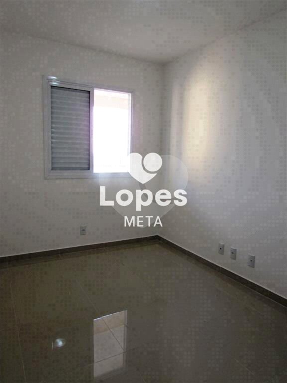 Apartamento à venda com 3 quartos, sendo 1 suíte, em Parque Residencial Aquarius, São José dos Campos, SP