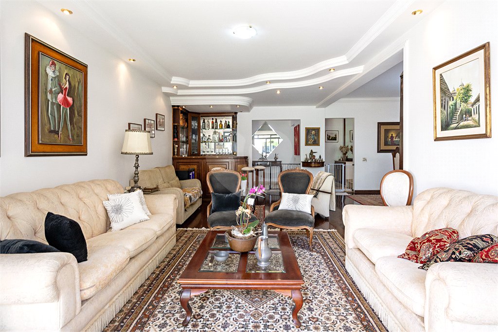 Casa para alugar com 5 quartos, sendo 2 suítes, em Brooklin, São Paulo, SP