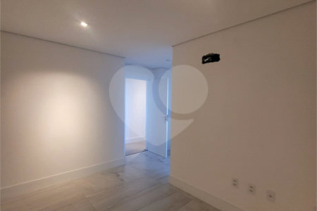 Apartamento à venda com 3 quartos, sendo 1 suíte, em Parque Campolim, Sorocaba, SP