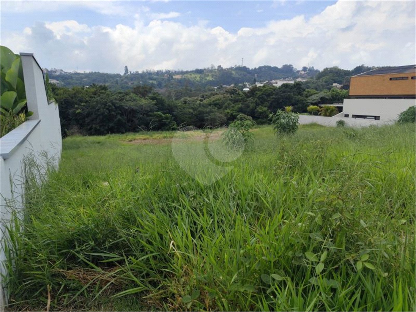 Terreno à venda no condomínio Recanto das Palmas, Vinhedo - SP
