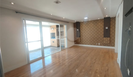 Apartamento à venda com 3 quartos, sendo 1 suíte,  no Centro, São Bernardo do Campo, SP