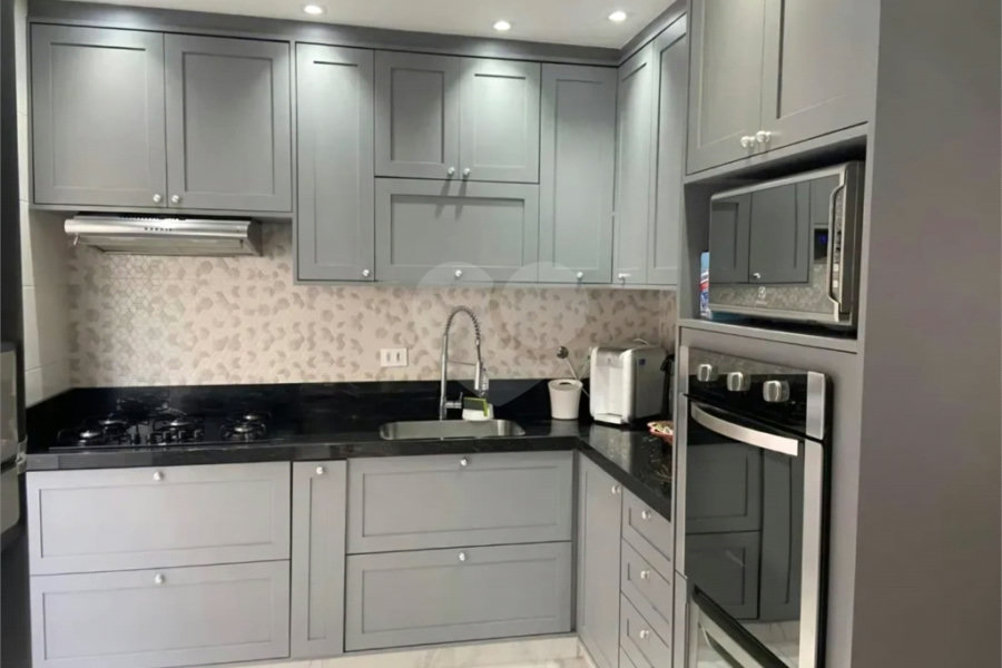 Casa à venda com 3 quartos, sendo 1 suíte, no condomínio Villas de São Francisco I, São Paulo - SP