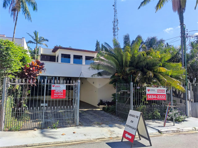 Sobrado à venda ou para alugar com 4 quartos, sendo 2 suítes,  em Chácara Monte Alegre, São Paulo, SP