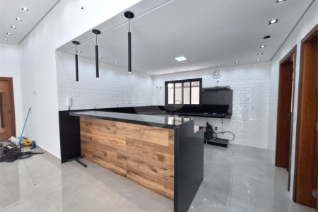 Casa à venda com 3 quartos, sendo 1 suíte,  em João Xxiii, Vinhedo, SP