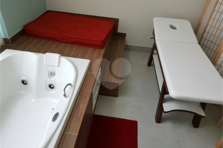 Apartamento no Jardim Anália Franco