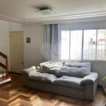 Casa à venda com 3 quartos, sendo 1 suíte, no condomínio Villa Sorrentina, São Paulo - SP