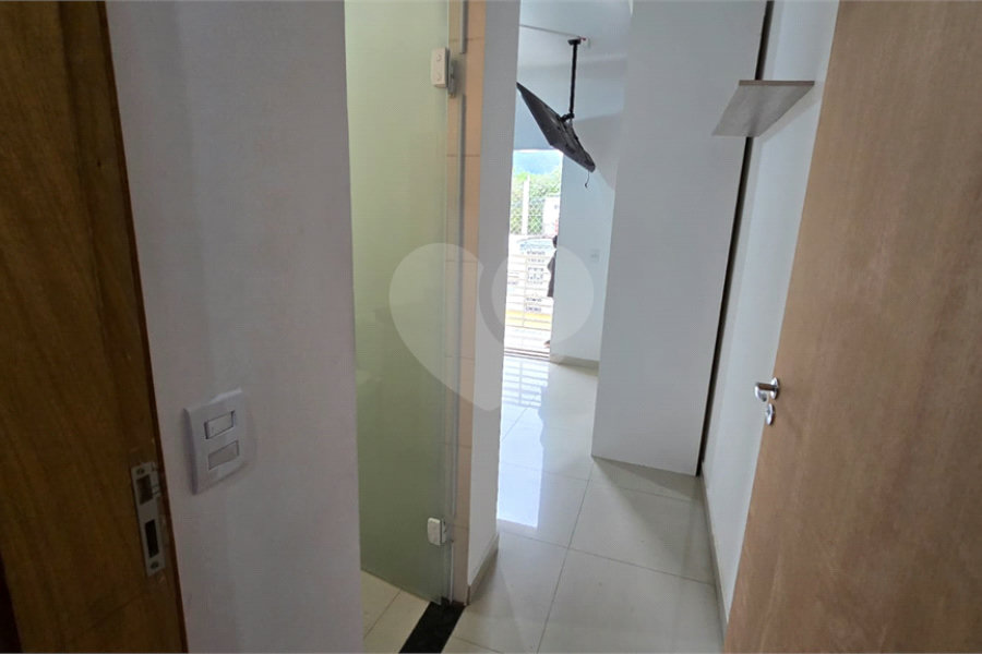 Sobrado à venda com 3 quartos, sendo 1 suíte, em Vila Clarice, São Paulo, SP