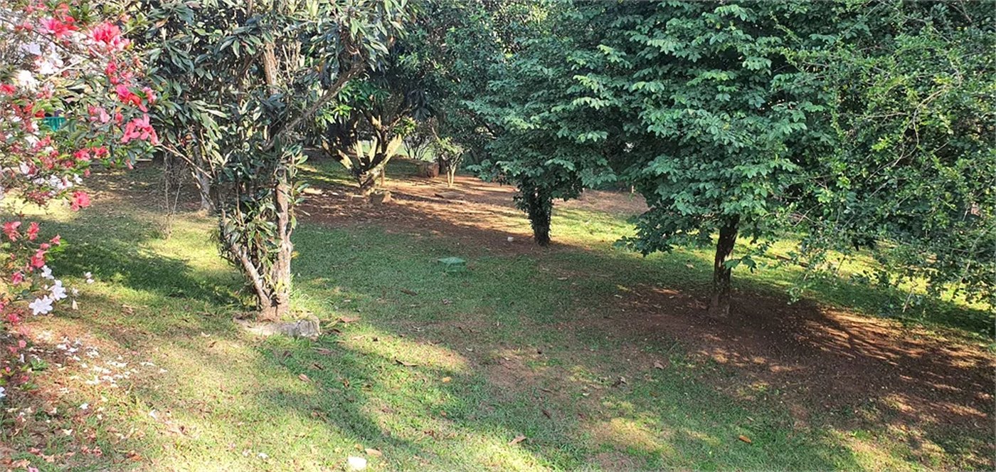 Casa à venda com 4 quartos, sendo 2 suítes, no condomínio Vila Panamericana, São Paulo - SP