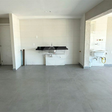 Apartamento à venda com 2 suítes em Campo Belo, São Paulo, SP