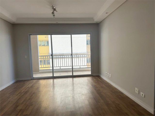 Apartamento à venda com 3 quartos, sendo 1 suíte,  em Jardim São Paulo(zona Norte), São Paulo, SP