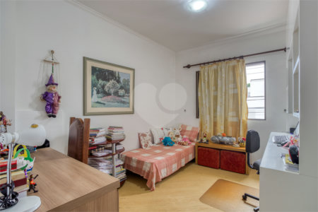 Casa de Vila à venda com 4 quartos, sendo 2 suítes, em Granja Julieta, São Paulo, SP