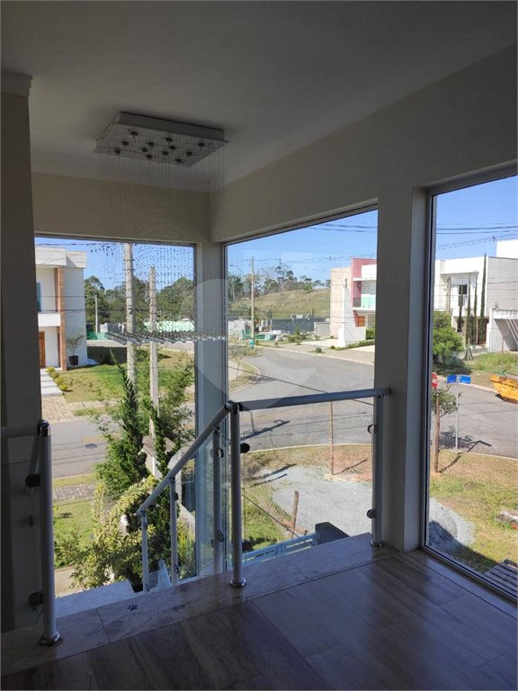 Casa à venda com 4 quartos, sendo 3 suítes,  no condomínio Aruã Brisas II, Mogi das Cruzes - SP