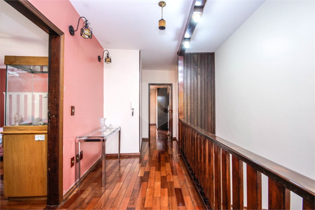 Casa à venda com 6 quartos, sendo 4 suítes, em Vila Anglo Brasileira, São Paulo, SP