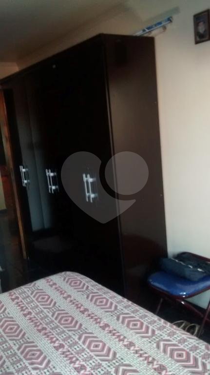 Casa à venda com 4 quartos, sendo 1 suíte, em Parque Vitória, São Paulo, SP