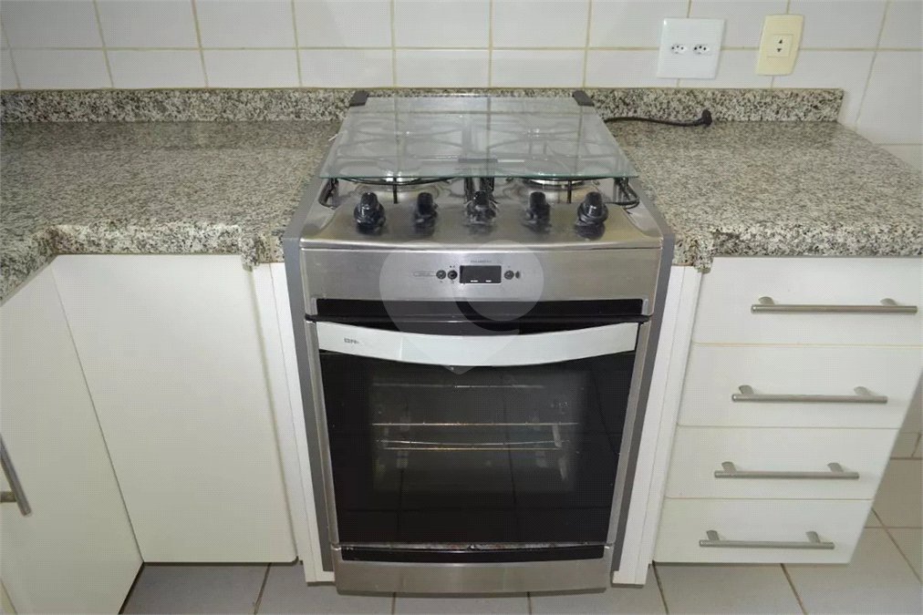 Apartamento à venda com 3 quartos, sendo 1 suíte, em Jardim Vila Mariana, São Paulo, SP