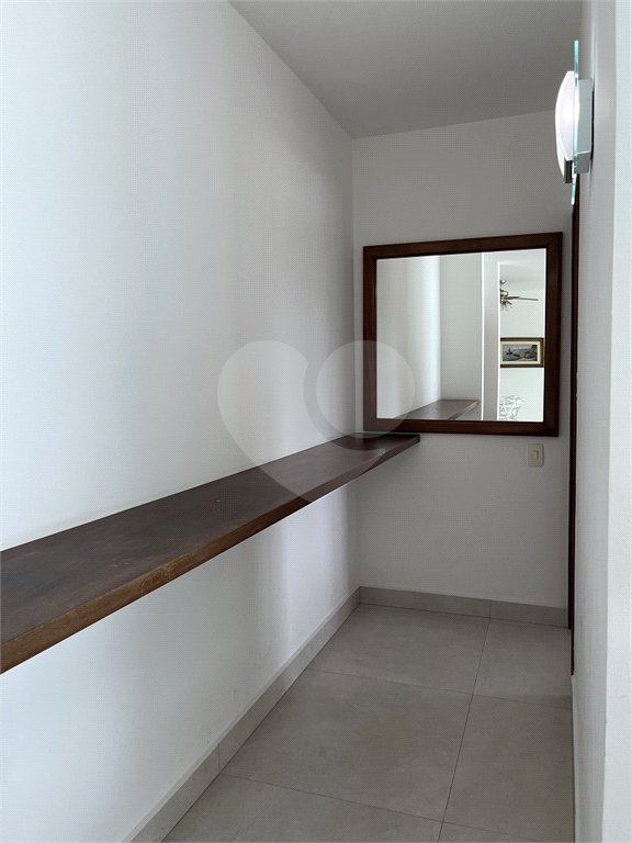 Apartamento à venda ou para alugar com 3 quartos, sendo 1 suíte, em Enseada, Guarujá, SP