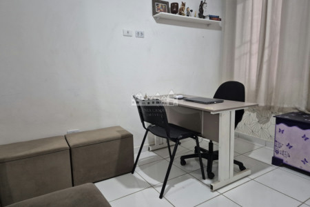Casa à venda no Bairro Imperial – Atibaia | 2 dormitórios, suíte, 2 vagas e área gourmet