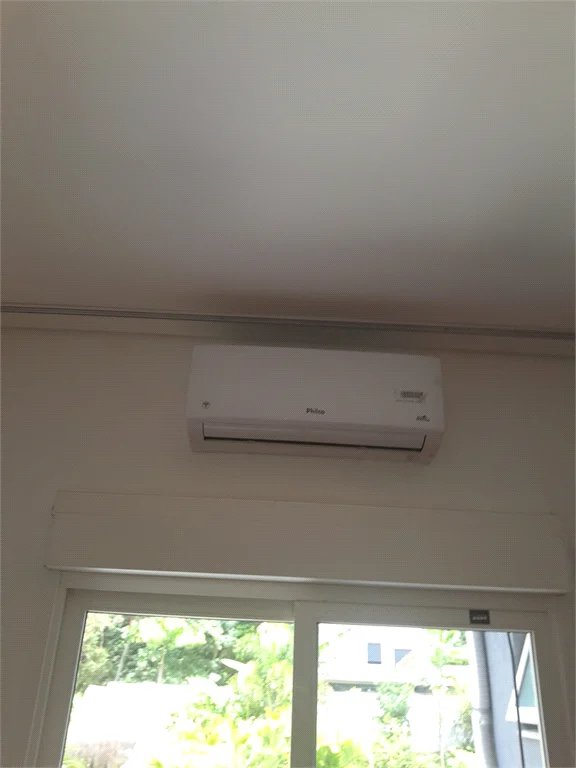 Casa à venda ou para alugar com 4 suítes em Chácaras São Carlos, Cotia, SP