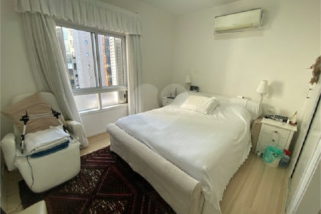 Apartamento à venda com 3 quartos, sendo 1 suíte, em Itaim Bibi, São Paulo, SP