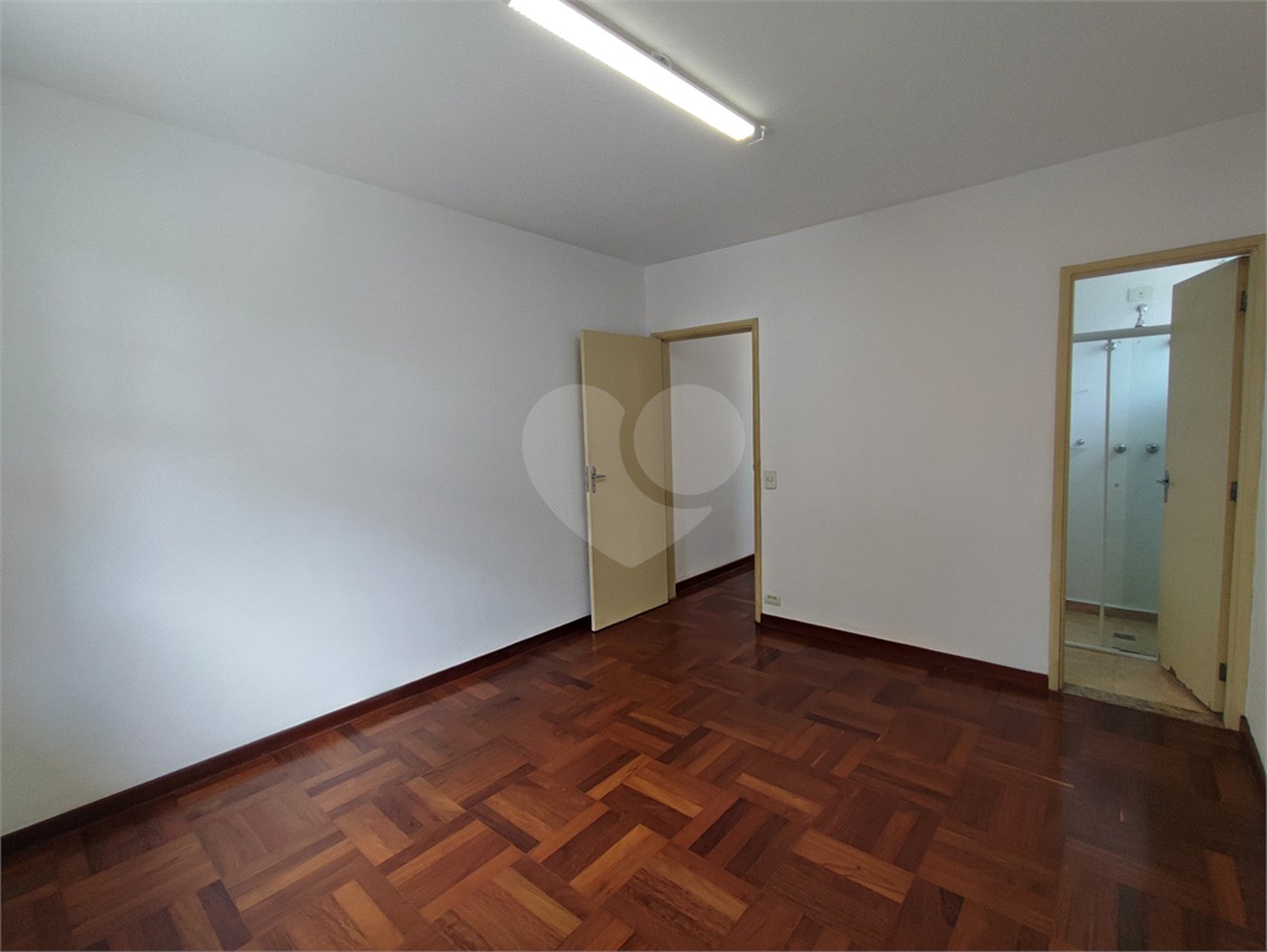 Casa para alugar com 4 quartos, sendo 2 suítes, no condomínio Comendador Elias Zarzur, São Paulo - SP