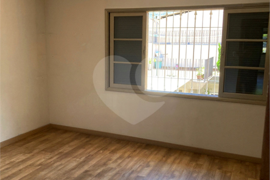 Sobrado à venda com 3 quartos, sendo 1 suíte, em Parque Novo Mundo, São Paulo, SP