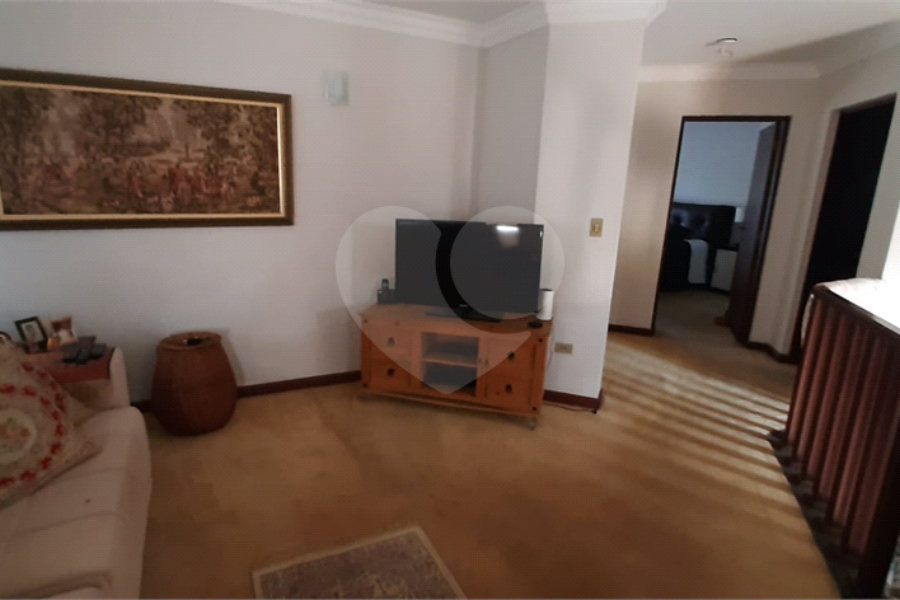 Casa à venda com 3 quartos, sendo 1 suíte, no condomínio Sausalito, Mairiporã - SP