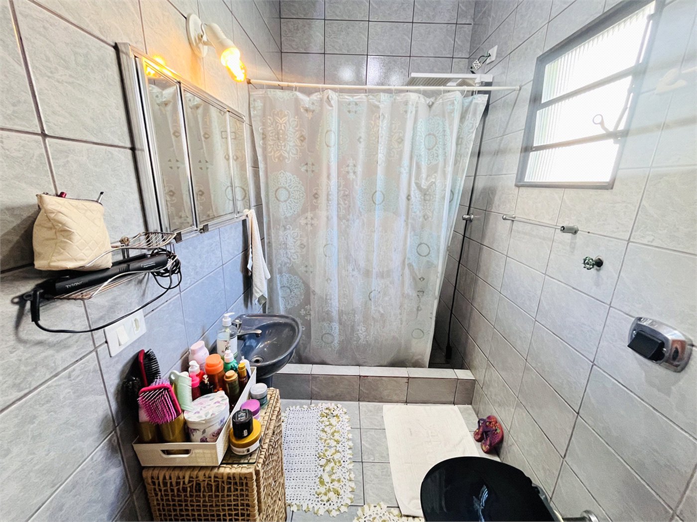 Casa à venda com 4 quartos, sendo 1 suíte, em Campo Grande, Rio de Janeiro, RJ
