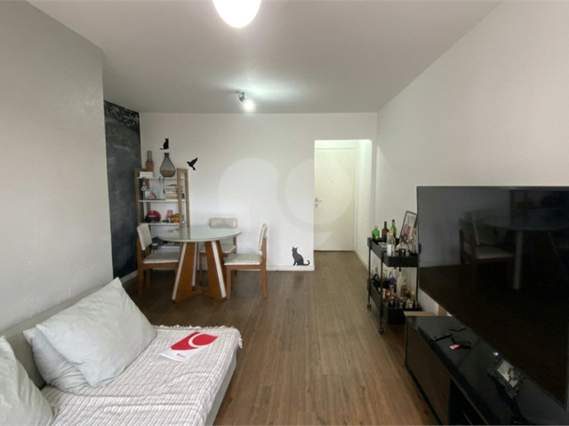 Apartamento à venda com 2 quartos em Jardim Marajoara, São Paulo, SP