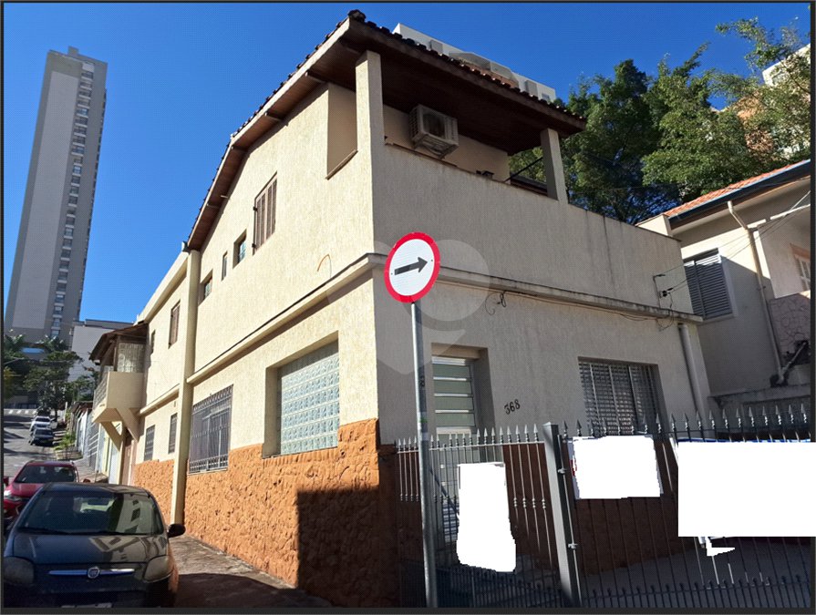 Sobrado à venda com 5 quartos, sendo 1 suíte,  em Santana, São Paulo, SP