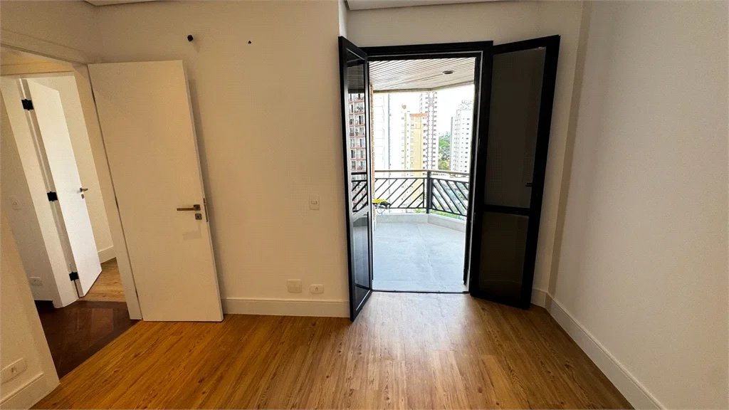 Apartamento à venda com 4 quartos, sendo 1 suíte, em Vila Leopoldina, São Paulo, SP