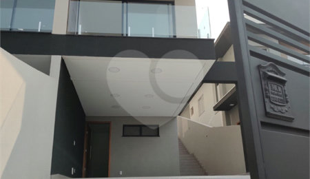 Sobrado à venda com 3 suítes em Jardim Paulista, Atibaia, SP