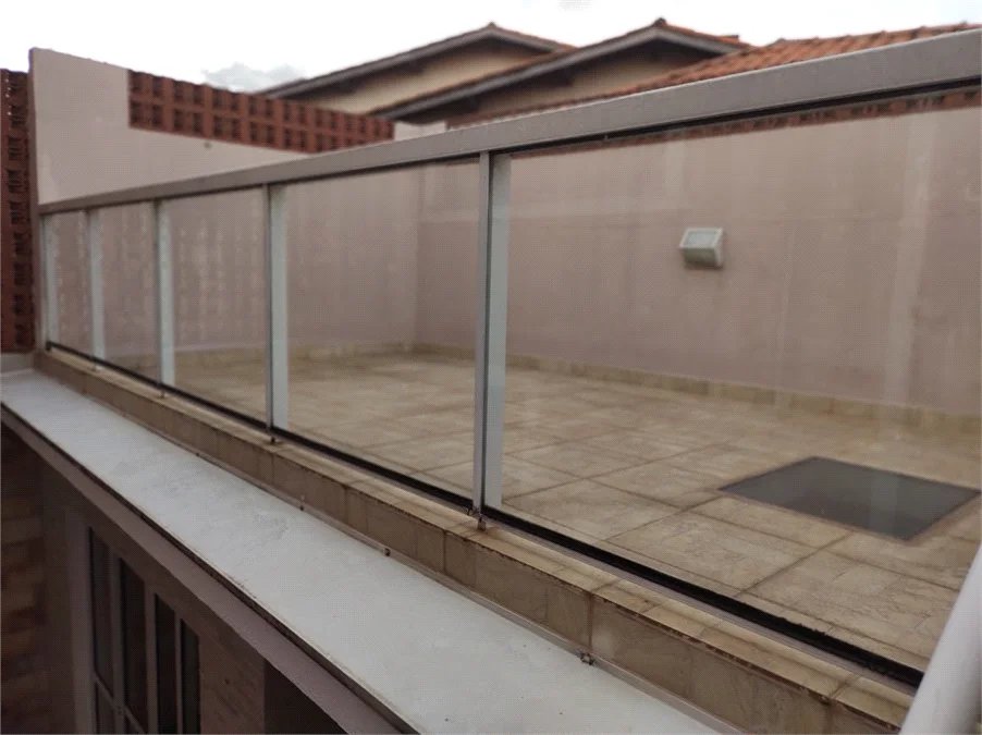 Sobrado à venda com 3 quartos, sendo 1 suíte, em Parque Ipê, São Paulo, SP