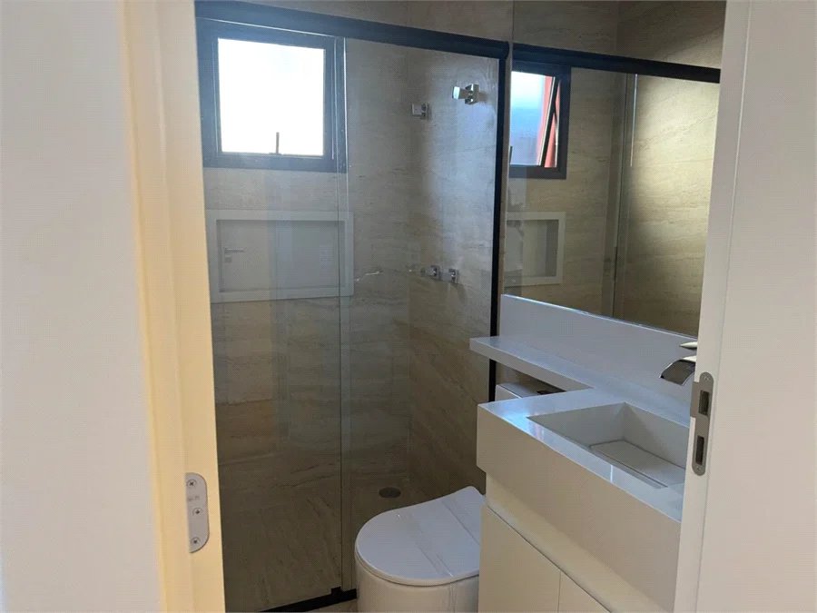 Casa à venda com 3 quartos, sendo 3 suítes, no condomínio Residencial The Square Village, Cotia - SP
