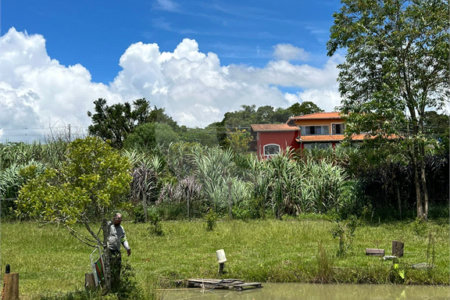 Chácara para alugar com 4 quartos, sendo 2 suítes,  no Centro (canguera), São Roque, SP