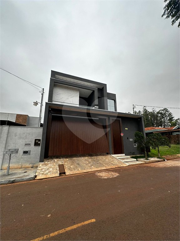Sobrado à venda com 3 suítes em Residencial Ponta Porã I, Ponta Porã, MS