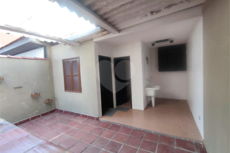 Sobrado à venda com 3 quartos, sendo 1 suíte, em Chácara Santo Antônio, São Paulo, SP