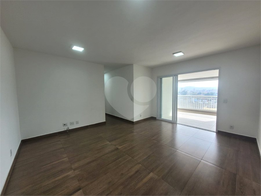 Apartamento à venda com 3 quartos, sendo 1 suíte, em Barra Funda, São Paulo, SP
