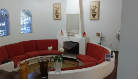 Casa à venda com 5 quartos, sendo 2 suítes,  em Horto Florestal, São Paulo, SP