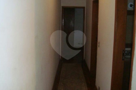Casa à venda com 3 quartos, sendo 1 suíte,  em Jardim Aeroporto, São Paulo, SP