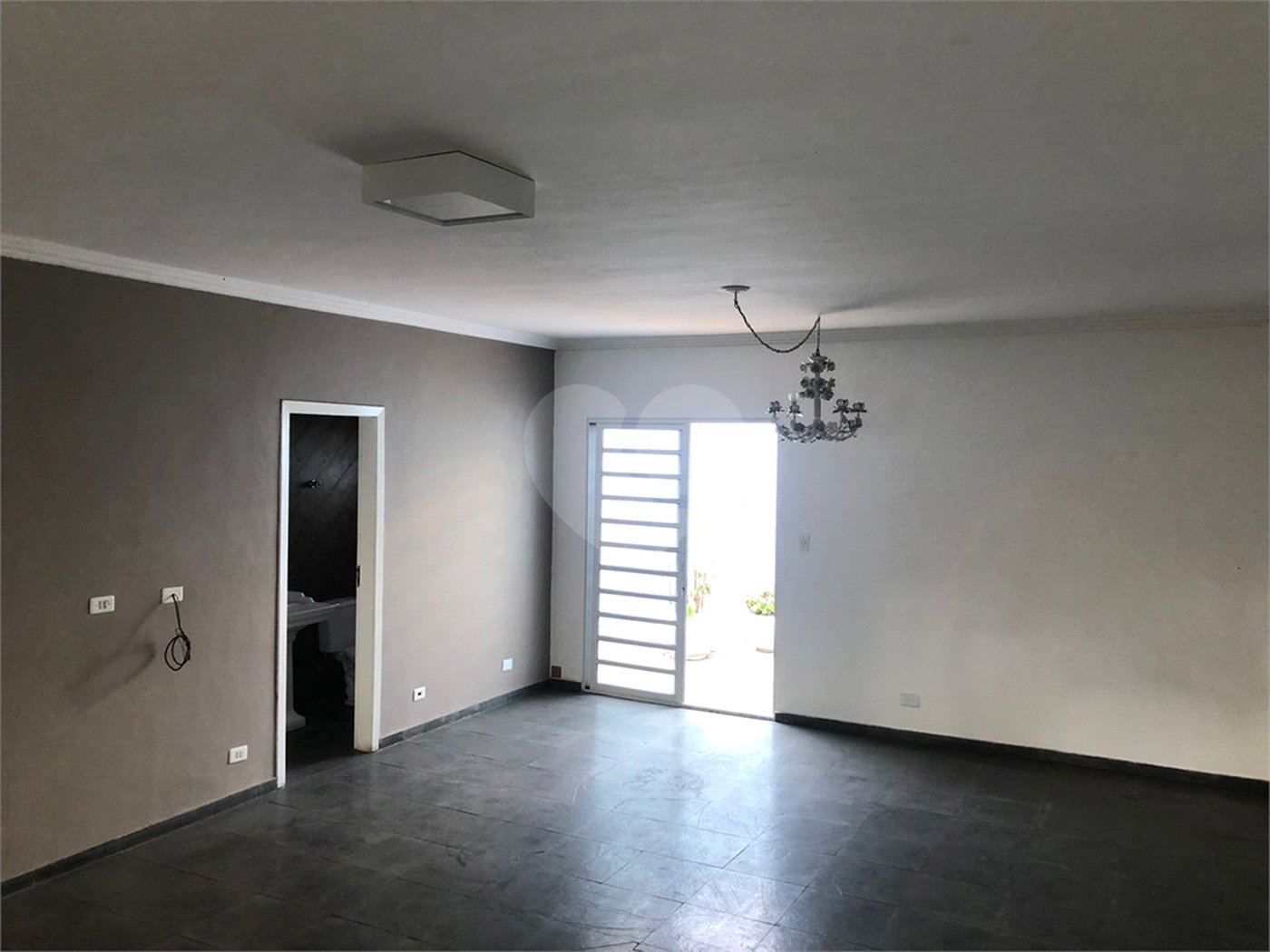 Casa Térrea à venda com 4 quartos, sendo 2 suítes, em Jardim das Bandeiras, São Paulo, SP