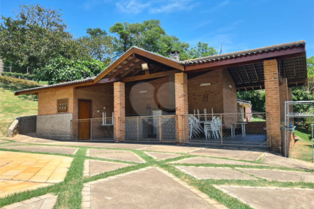 Chácara à venda com 4 quartos, sendo 2 suítes, em Parque Valinhos, Valinhos, SP