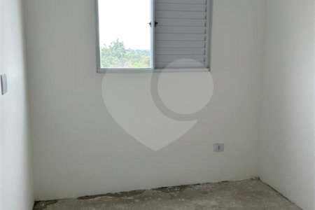 Casa à venda ou para alugar com 2 quartos no condomínio Residencial Caxangá 2, Suzano - SP